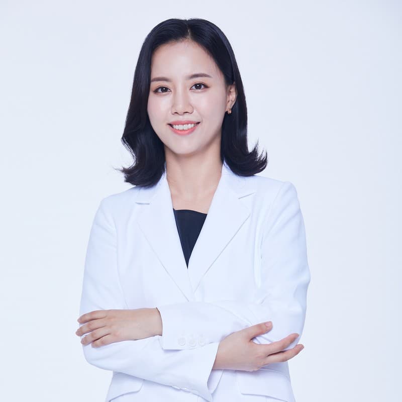 Dr. Bae Hyo-jeong